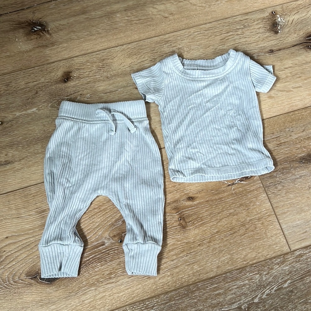 Littke James(Kristen Cavaleri’s brand) 3-6 month baby blue set